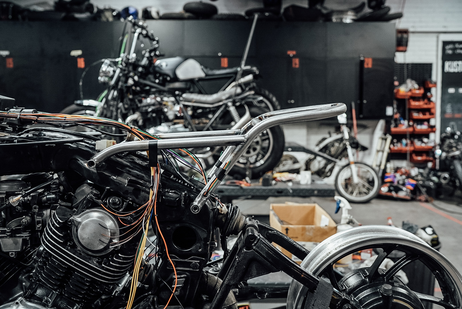 Kustom Kommune DIY Workshop XV750 Virago Cafe Racer Giveaway Build