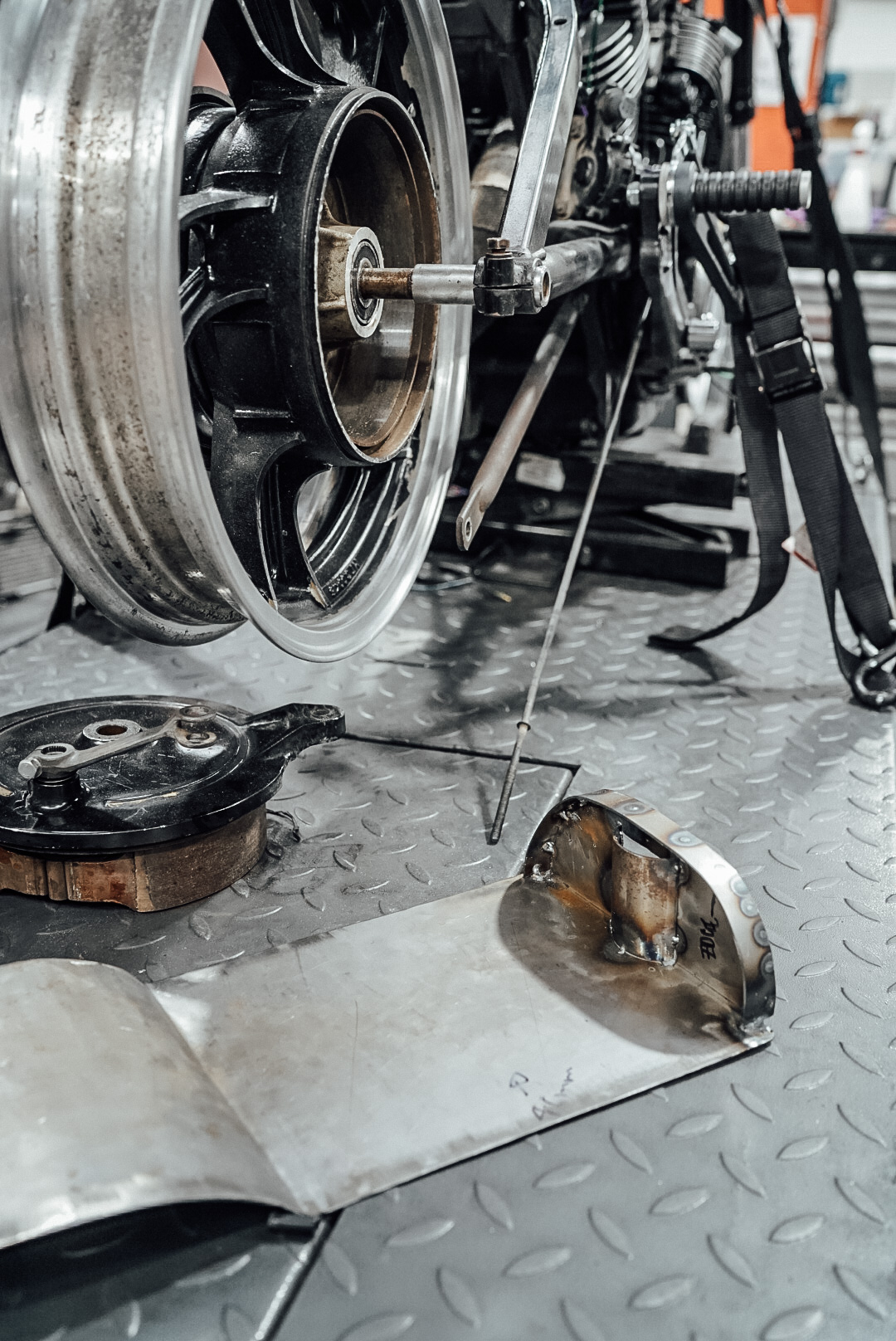 Kustom Kommune DIY Workshop XV750 Virago Cafe Racer Giveaway Build