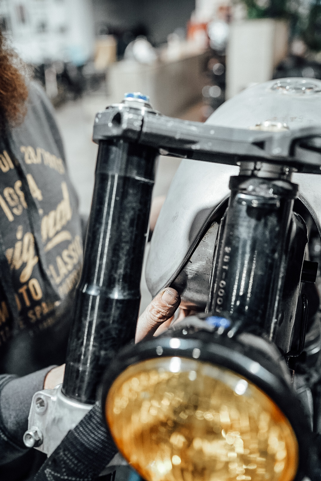 Kustom Kommune DIY Workshop XV750 Virago Cafe Racer Giveaway Build