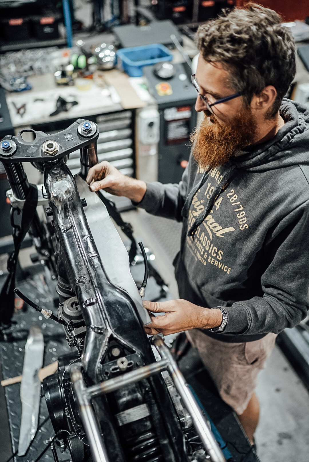 Kustom Kommune DIY Workshop XV750 Virago Cafe Racer Giveaway Build